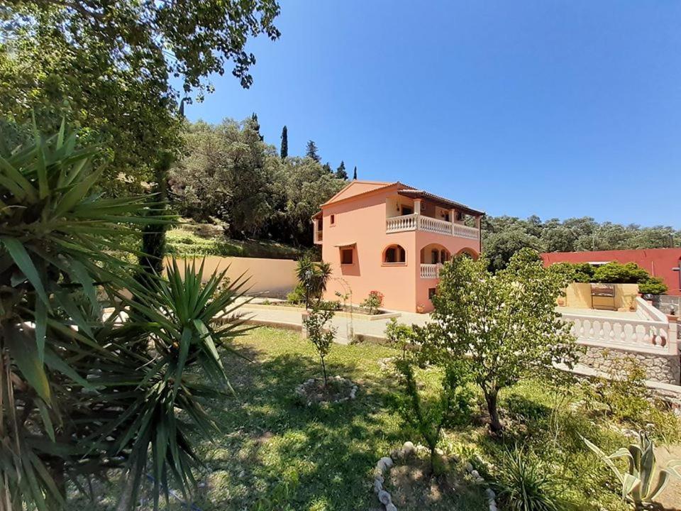 Villa Silvia Ágios Matthaíos Exteriér fotografie