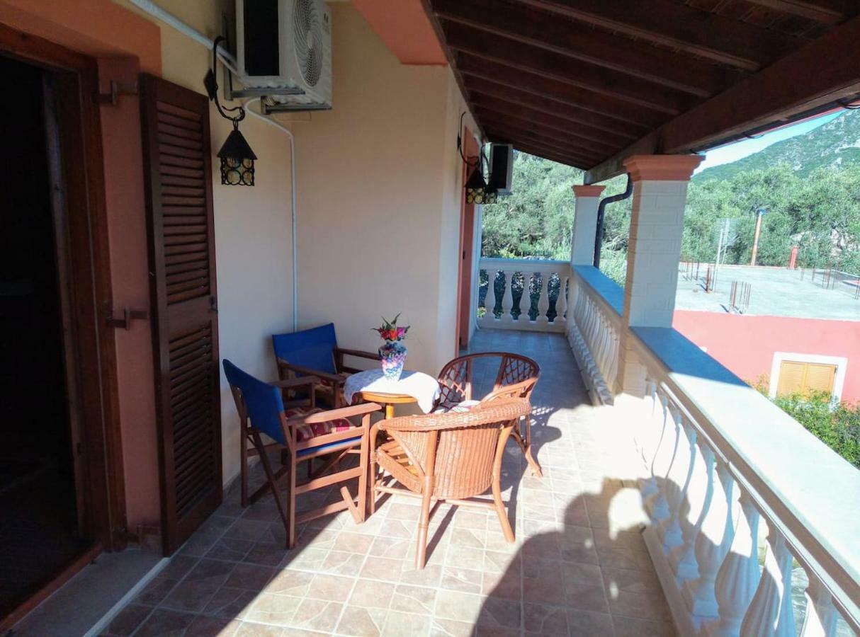 Villa Silvia Ágios Matthaíos Exteriér fotografie