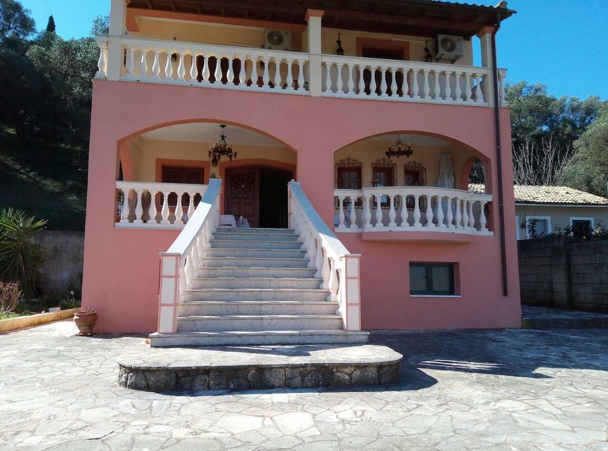 Villa Silvia Ágios Matthaíos Exteriér fotografie