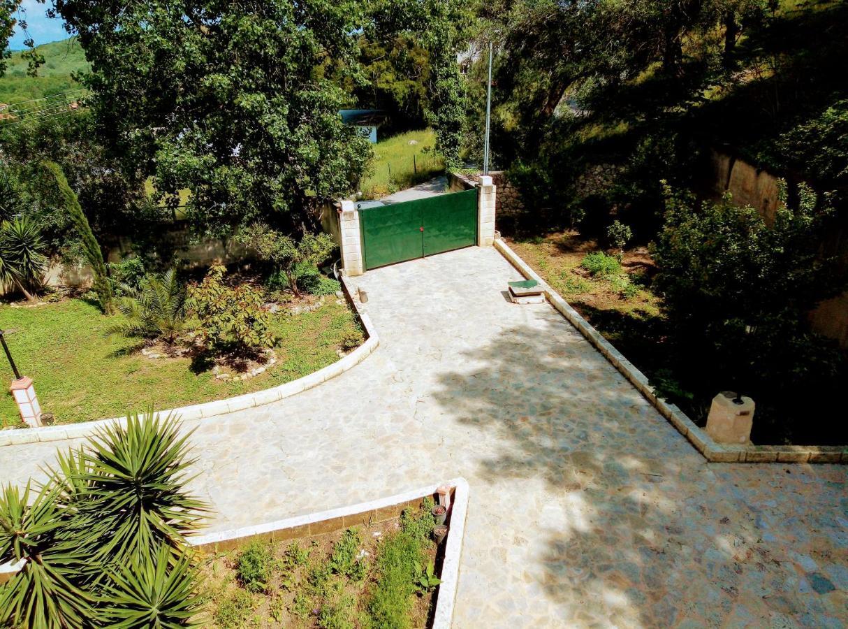 Villa Silvia Ágios Matthaíos Exteriér fotografie